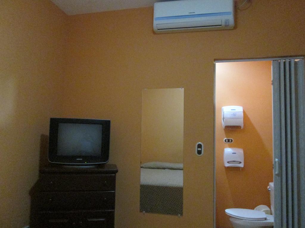 Hotel San Luis Managua Habitación foto